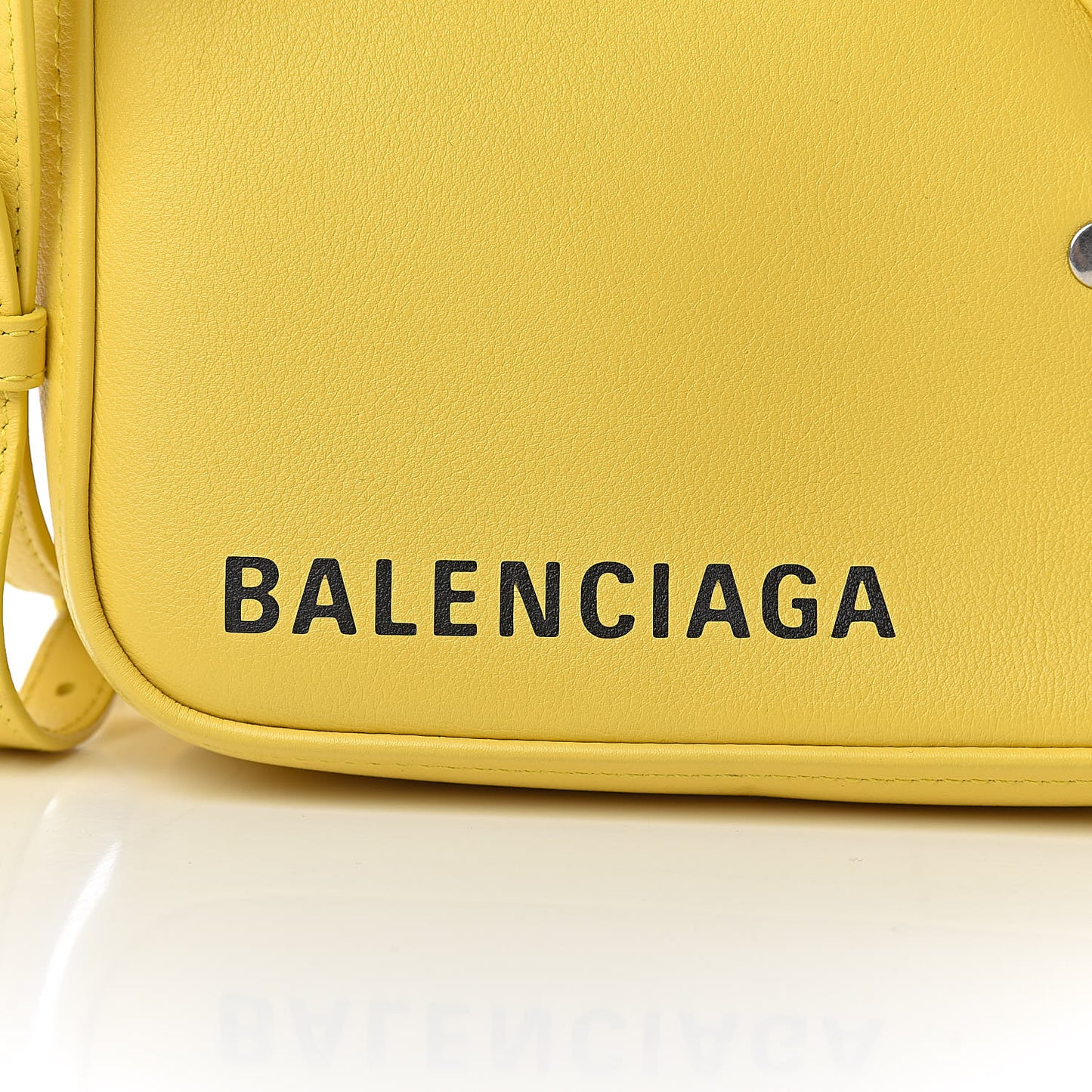 Shiny Day Calfskin Logo XS Triangle Duffle Jaune Black