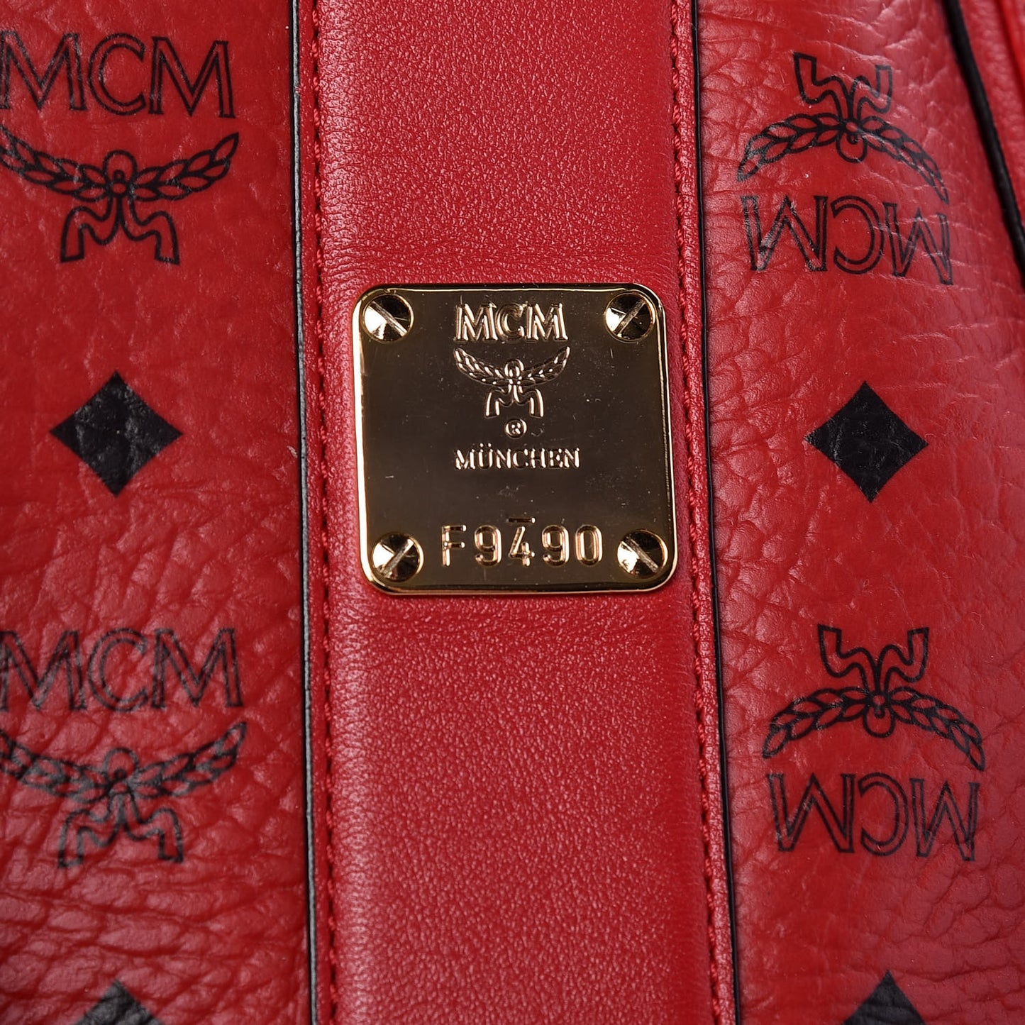 Visetos Medium Liz Reversible Shopper Tote Ruby Red