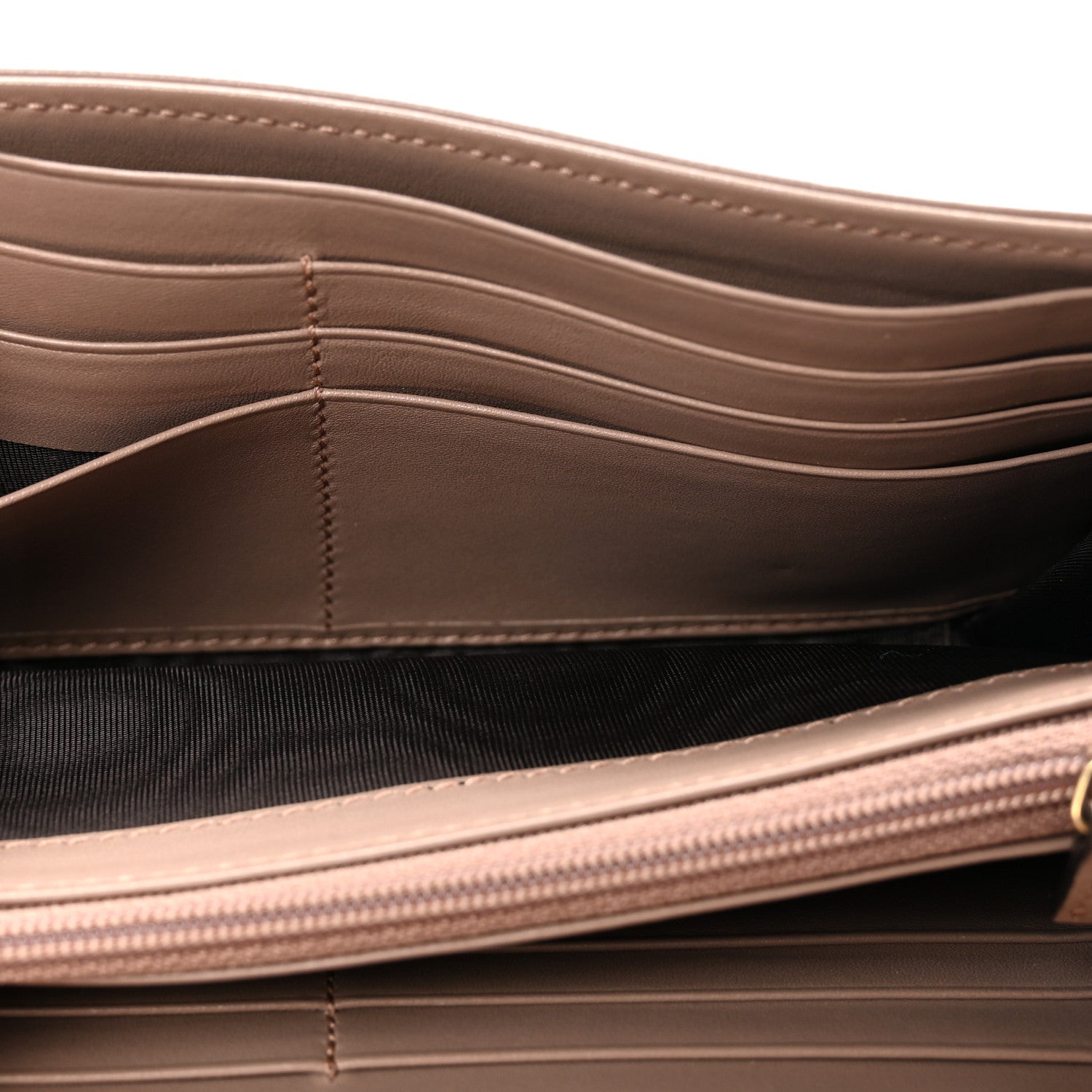 Gucci Calfskin Matelasse GG Marmont Continental Wallet Porcelain Rose 5 of 8