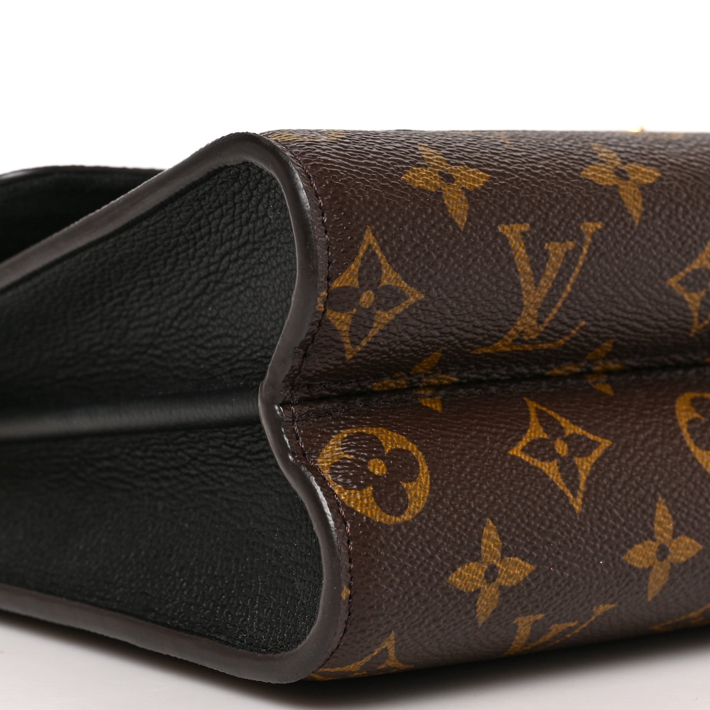 Monogram Victoire Black