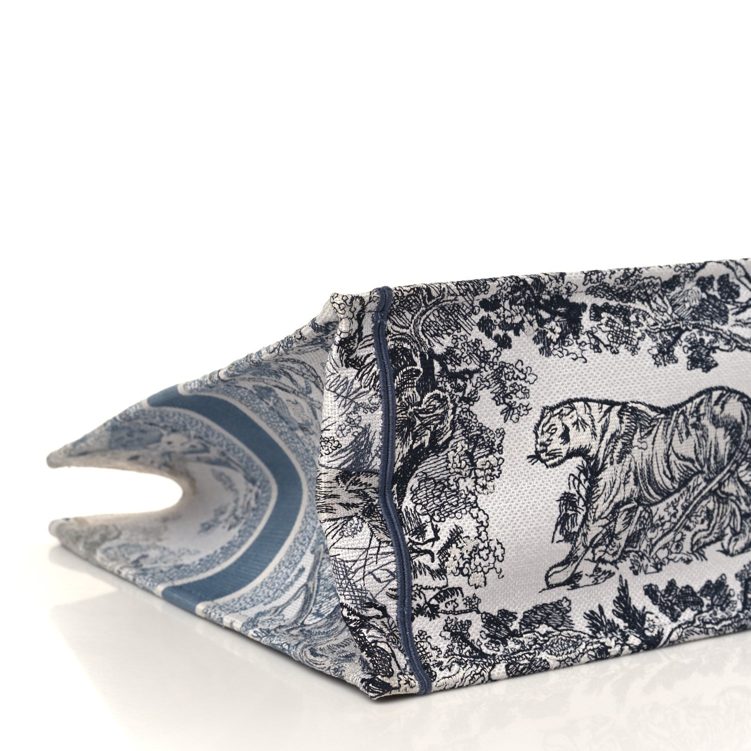 Christian Dior Gradient Canvas Embroidered Large Dioriviera Toile De Jouy Book Tote Blue 8 of 10