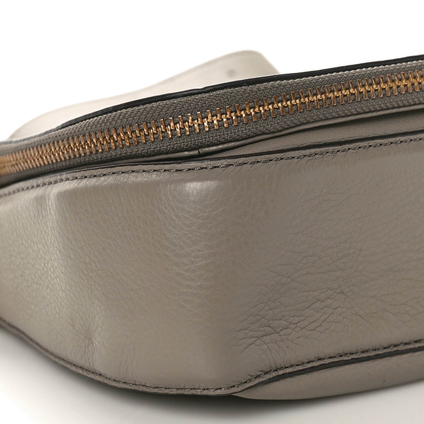 Pebbled Calfskin Recruit Nomad Crossbody Mink