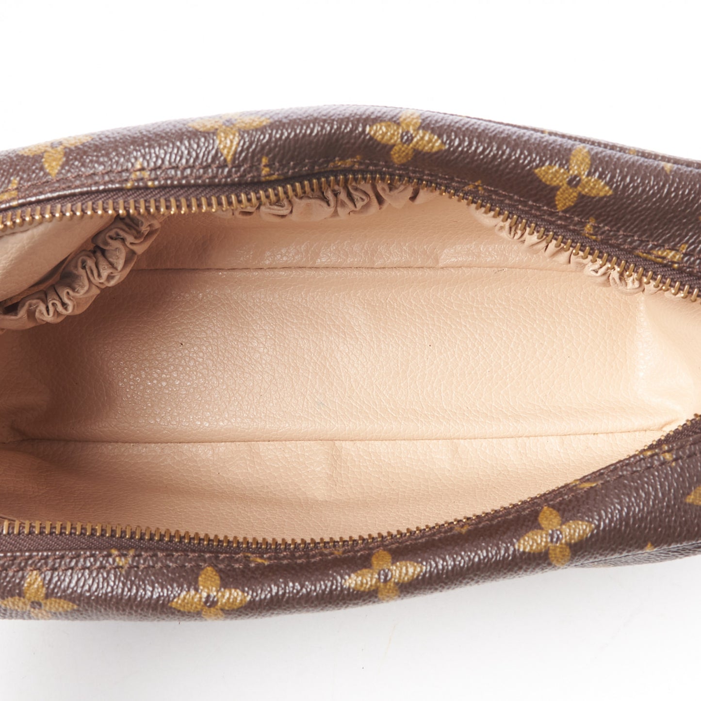 Monogram Trousse Toilette 23
