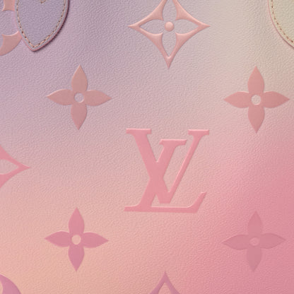 Louis Vuitton Monogram Giant Spring In The City Neverfull MM Sunrise Pastel 8 of 10