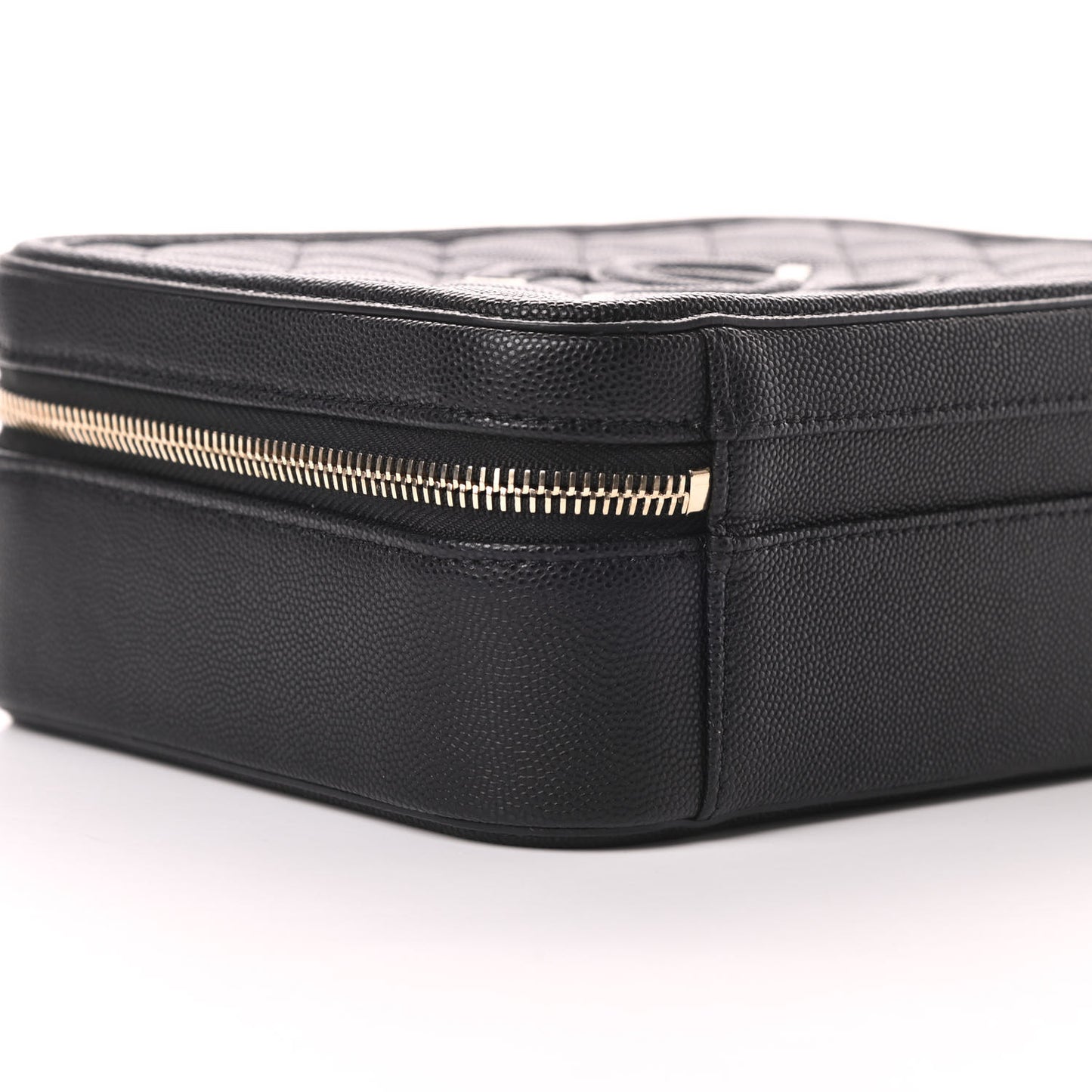Caviar Quilted Medium CC Filigree Vanity Case Black