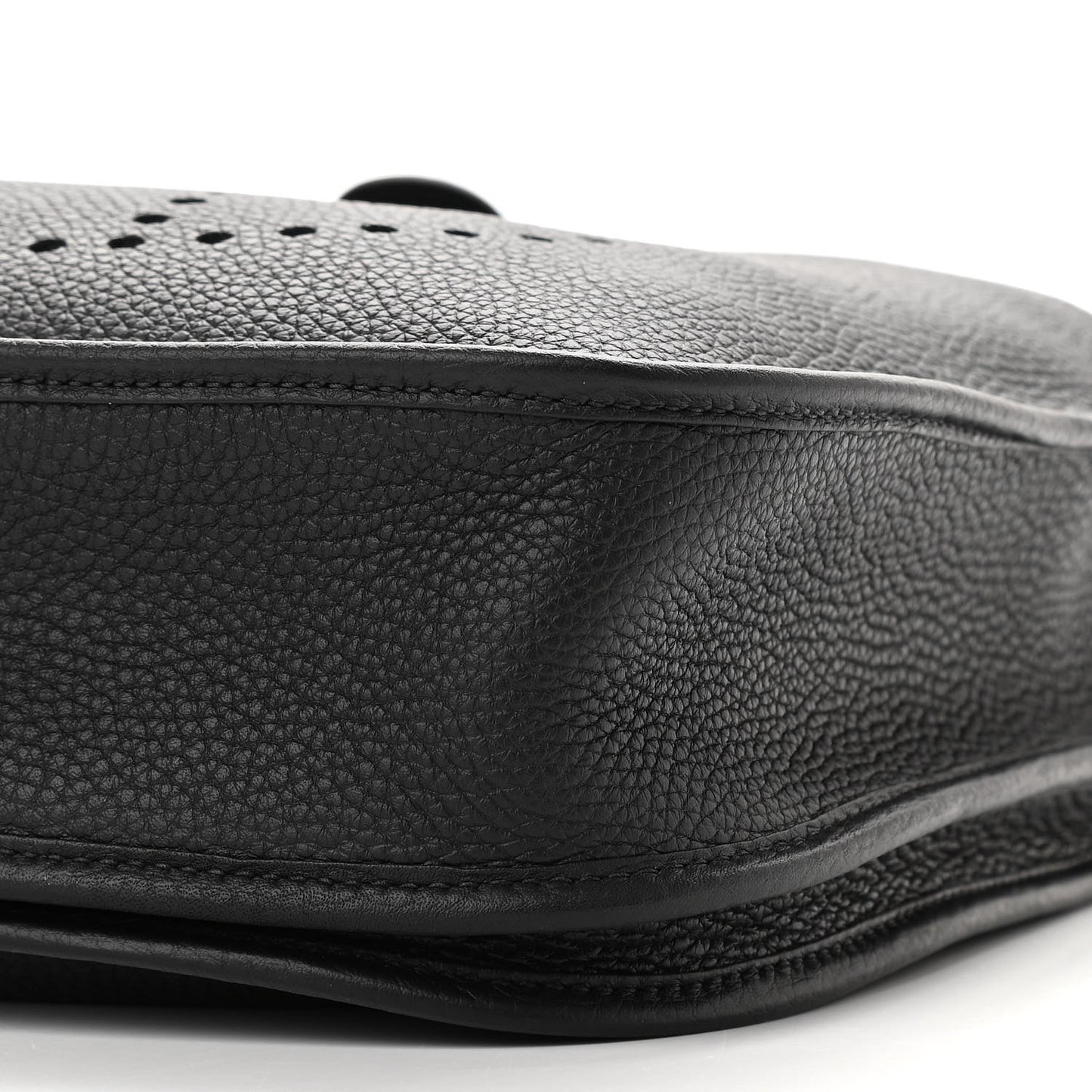 Taurillon Clemence Evelyne III PM Black