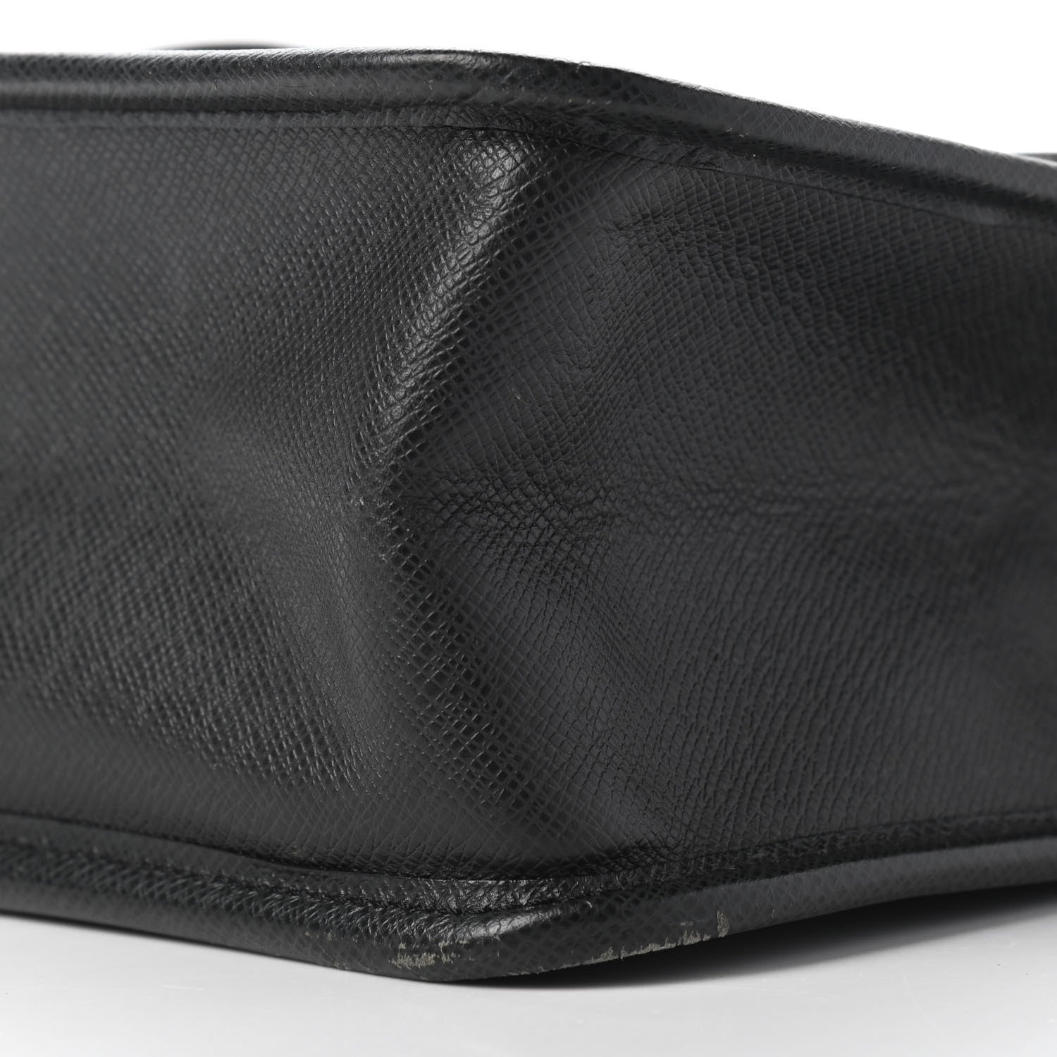 Louis Vuitton Taiga Alexei Messenger Ardoise 9 of 10