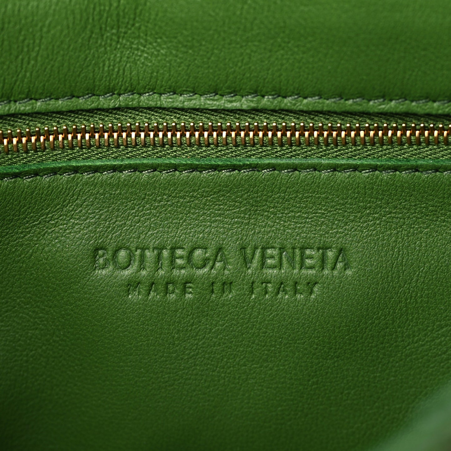 Grained Calfskin Maxi Intrecciato Cassette Crossbody Bag Avocado