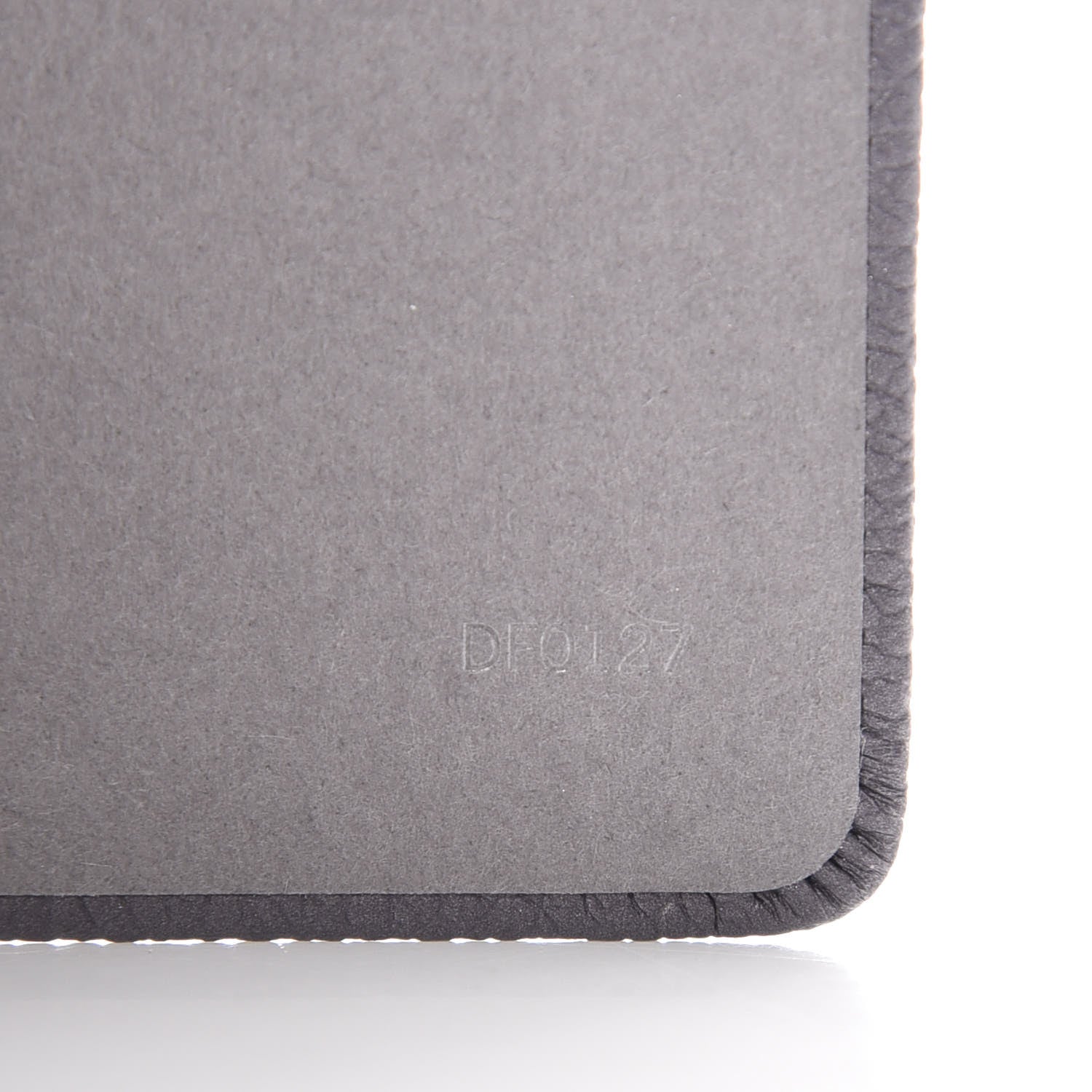 Louis Vuitton Taurillon Notebook MM Gris 7 of 8