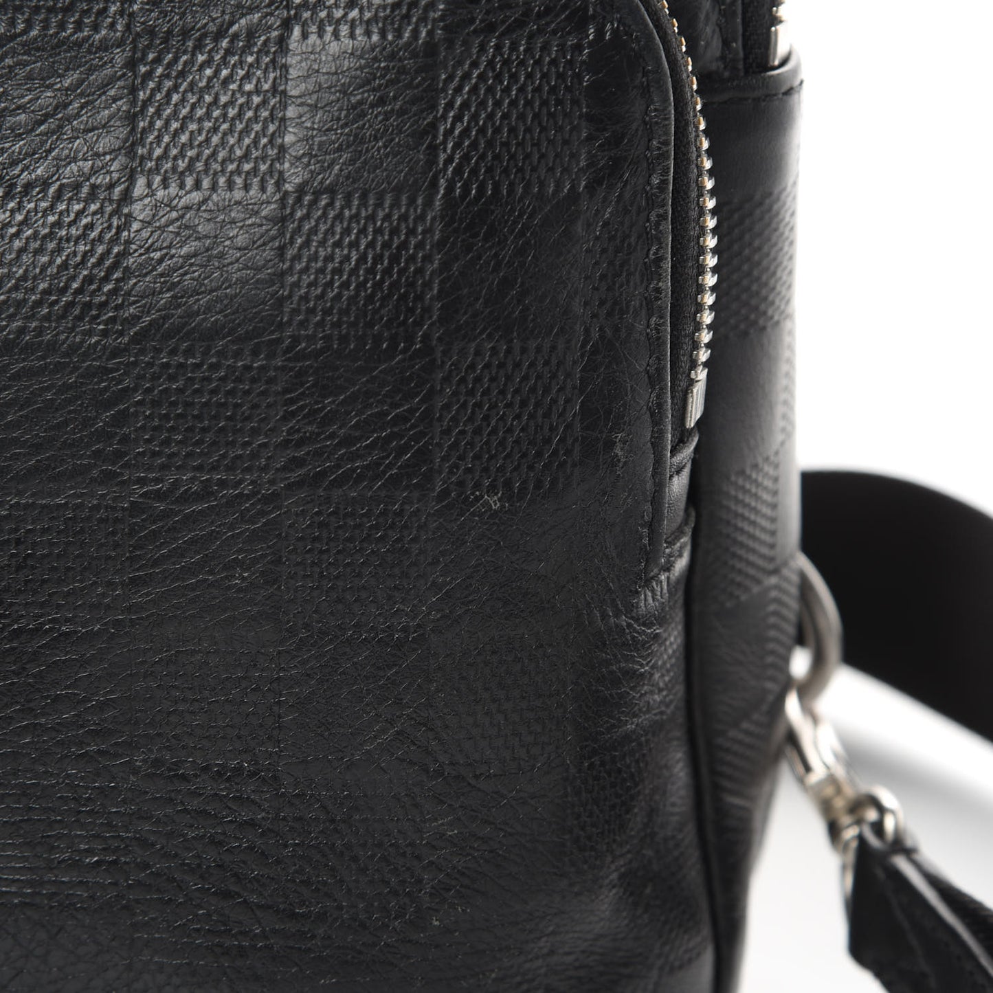 Damier Infini Avenue Sling Bag Onyx