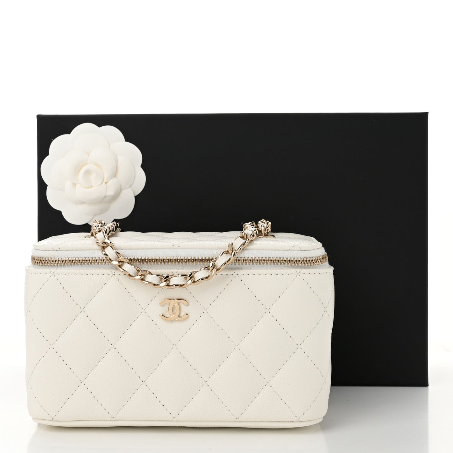 Caviar Quilted Small Vanity Case With Chain White
