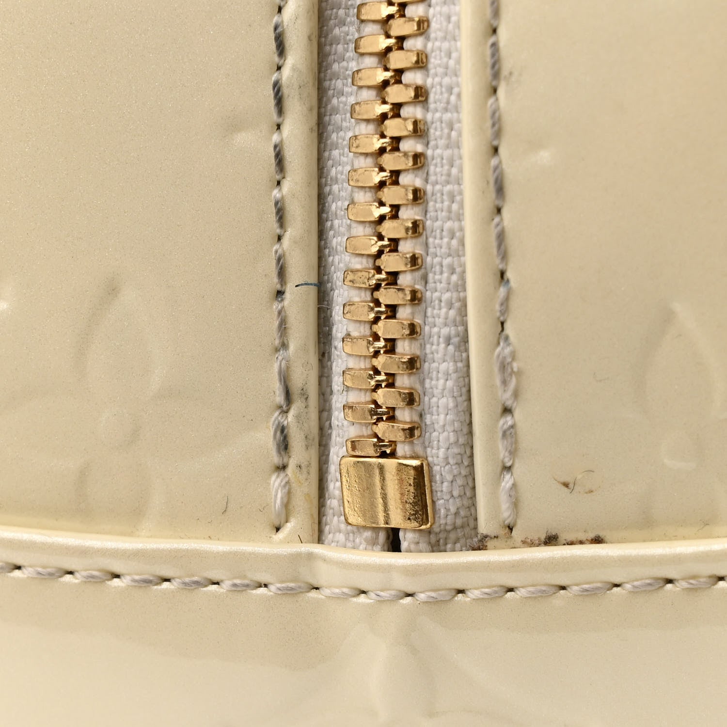 Louis Vuitton Vernis Summit Drive Perle 14 of 14