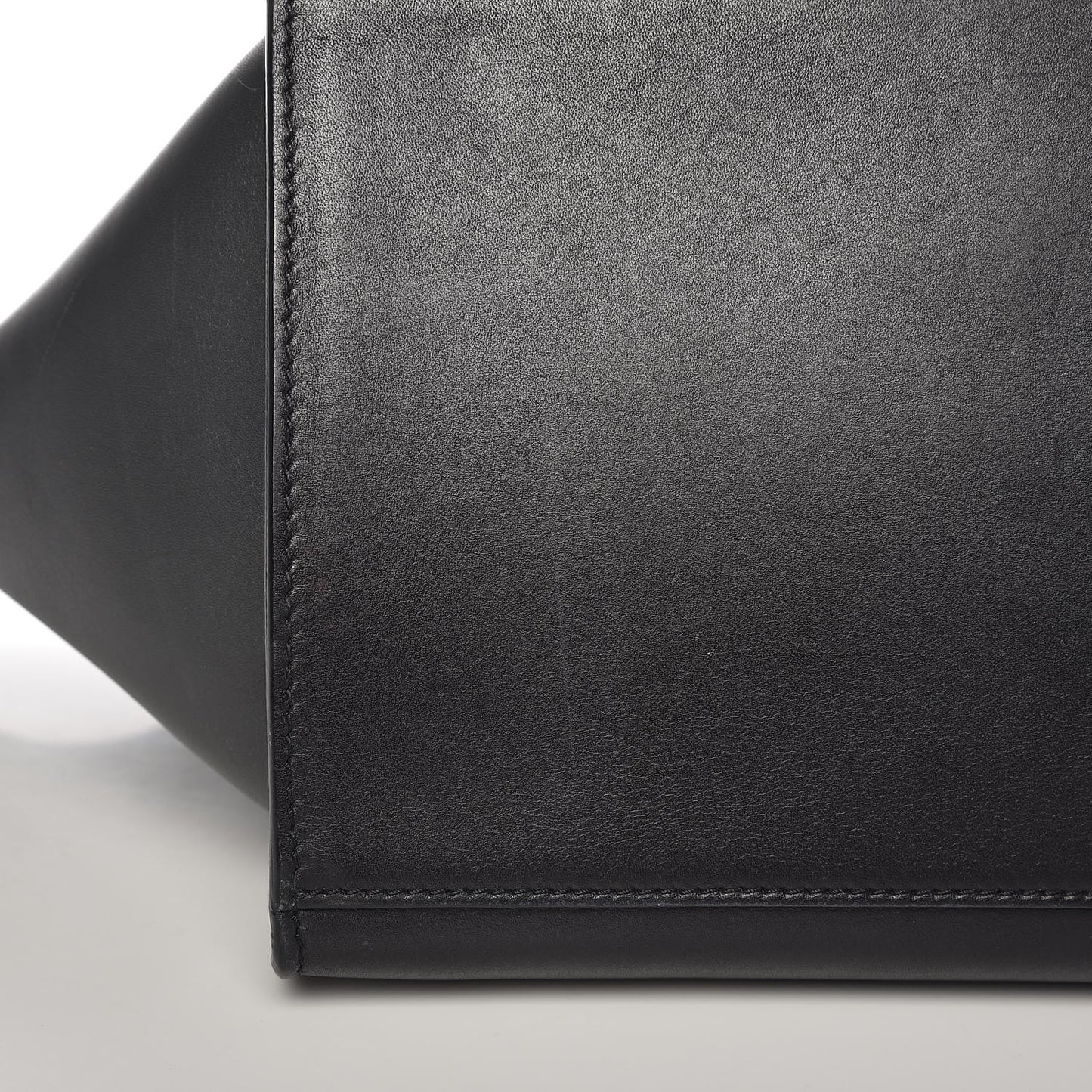 Smooth Calfskin Medium Tri-color Trapeze Anthracite