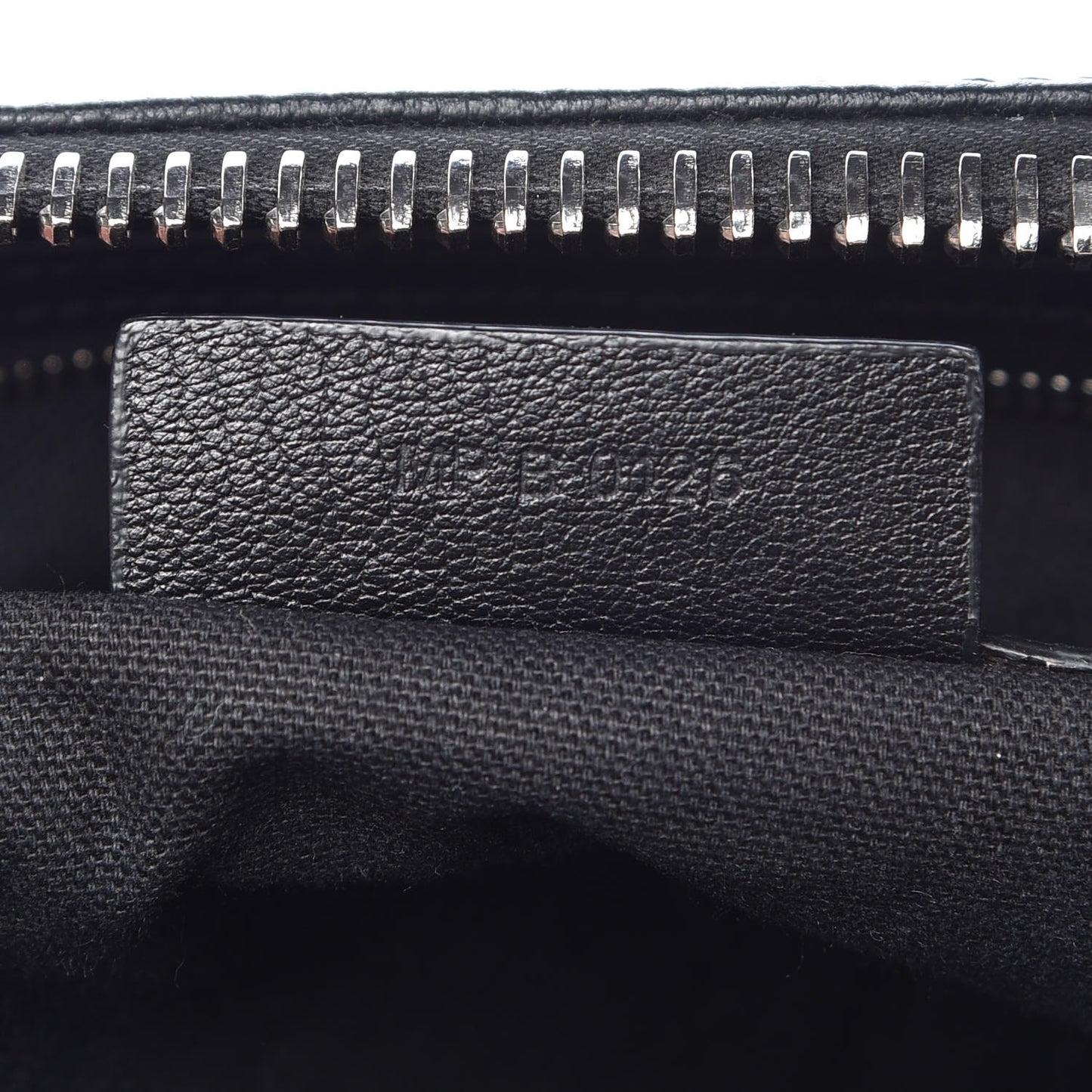Sugar Goatskin Medium Antigona Black