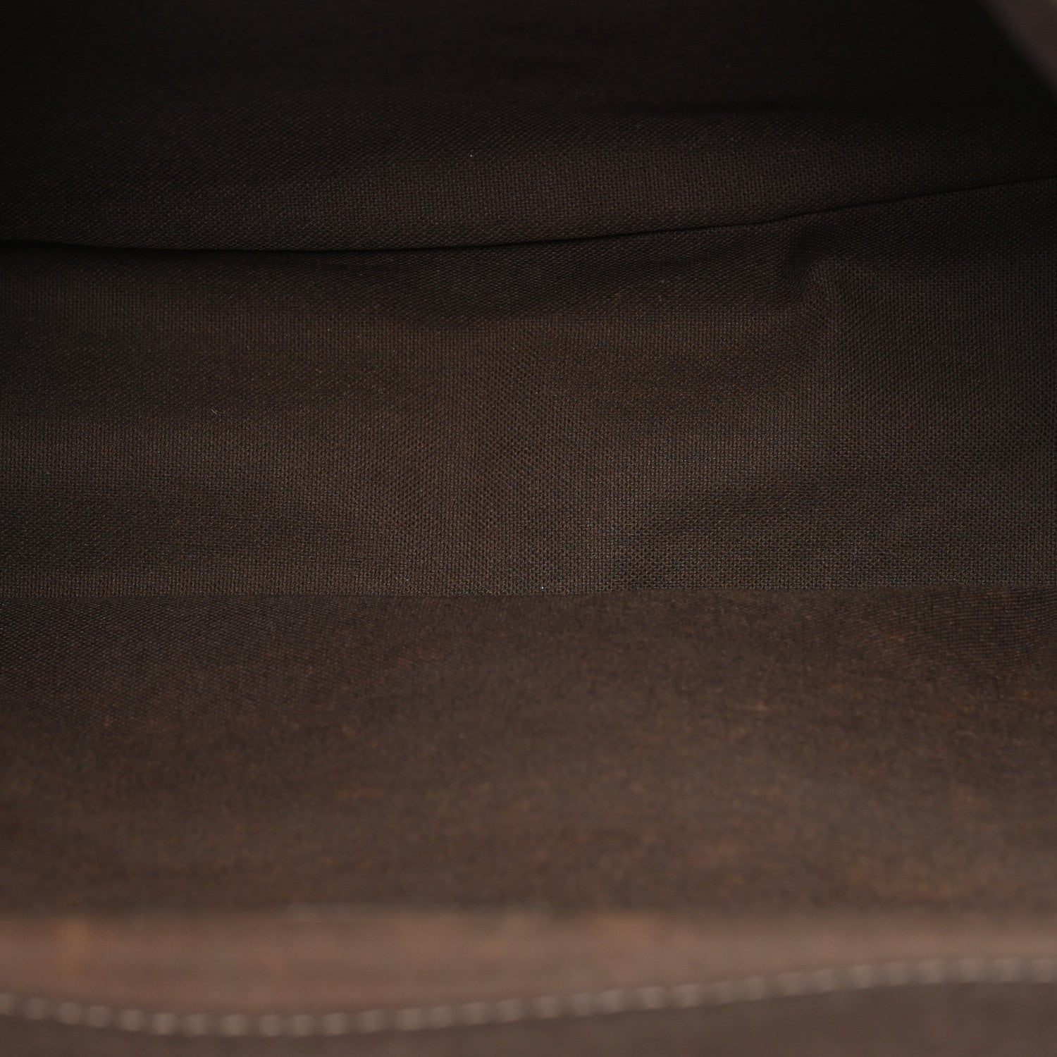 Louis Vuitton Taiga Andrei Messenger Bag Grizzli 1873075