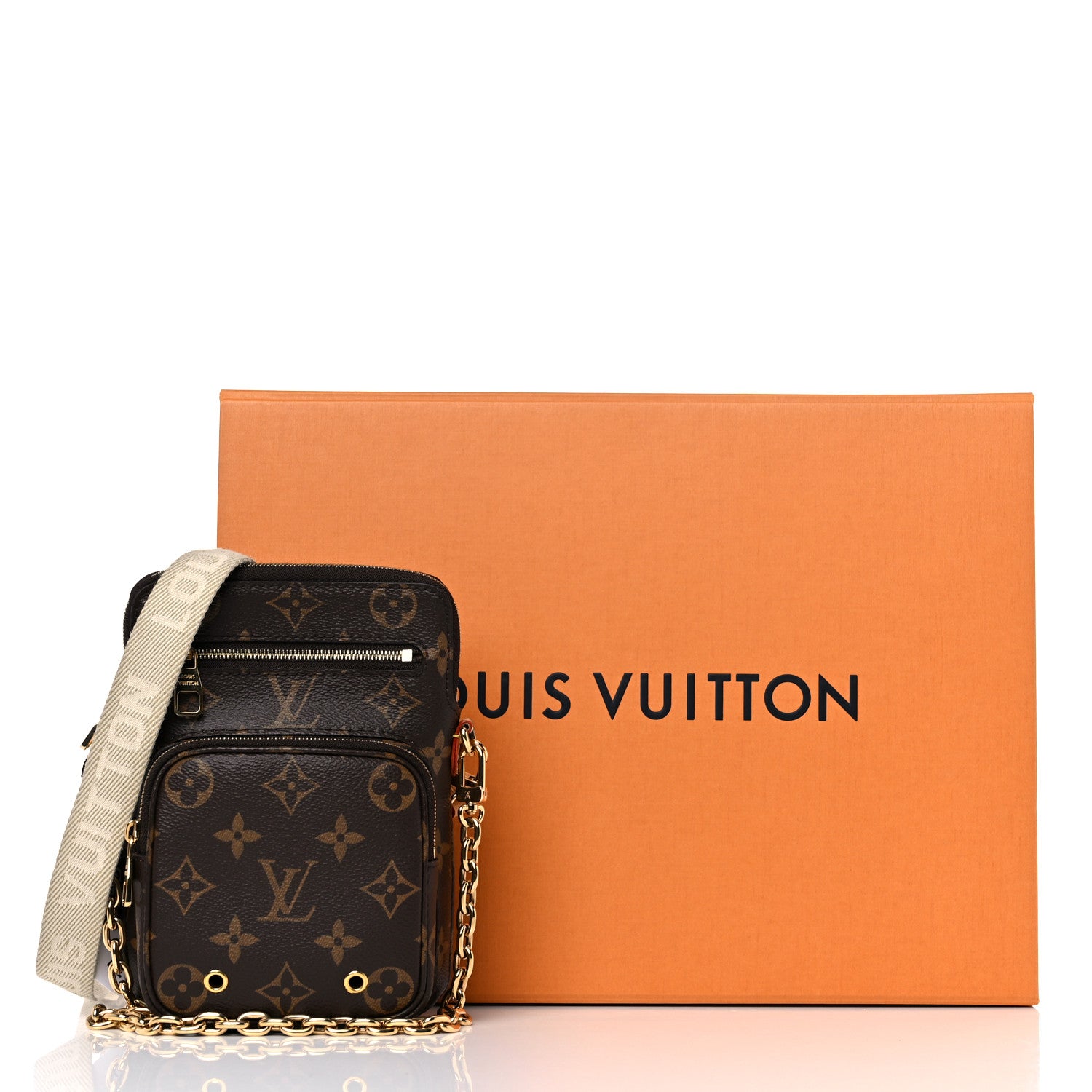 Louis Vuitton Monogram Utility Phone Sleeve 14 of 14