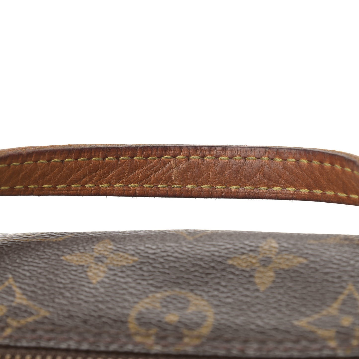 Monogram Papillon 26