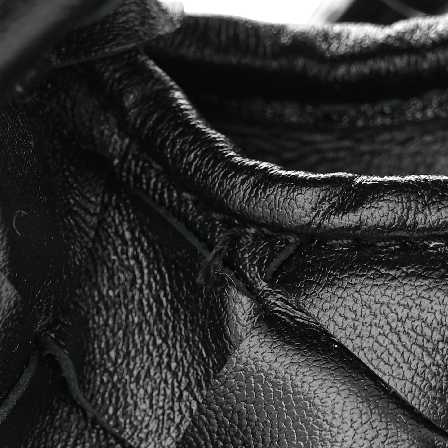 Calfskin Intrecciato Mini Hop Black