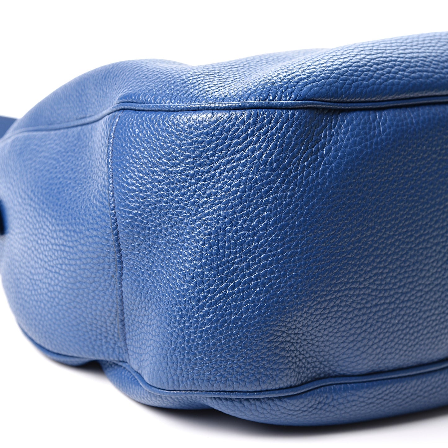 Vitello Daino Hobo Bluette