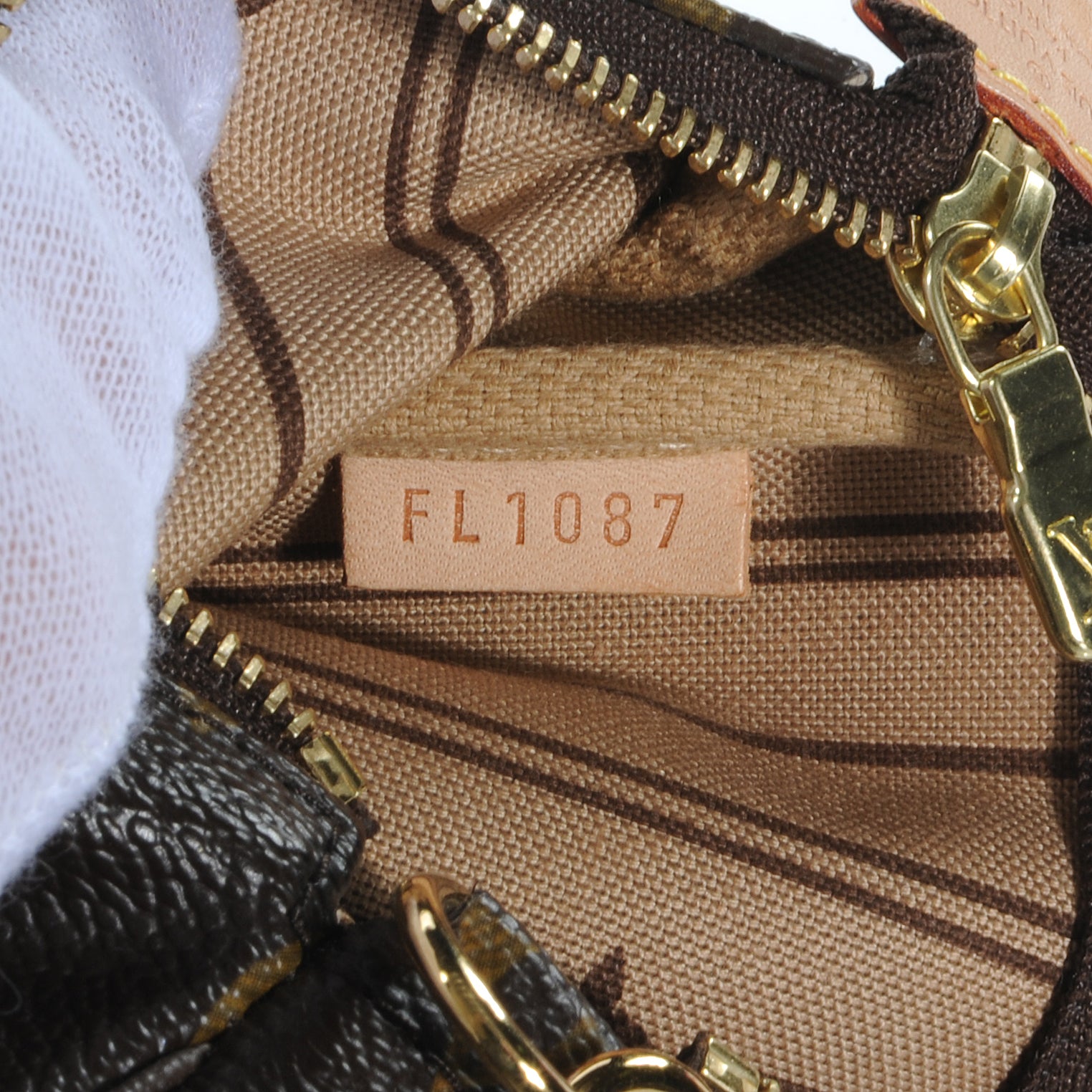 Louis Vuitton Monogram Complice Trunks and Bags Mini Pochette Accessories Beige 6 of 7
