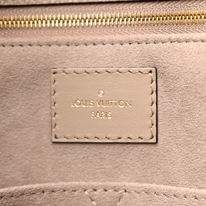 Louis Vuitton Empreinte Monogram Giant Onthego MM Tourterelle 6 of 9
