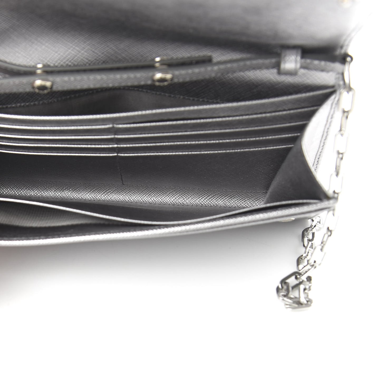 Metallic Saffiano Metal Chain Wallet Cromo