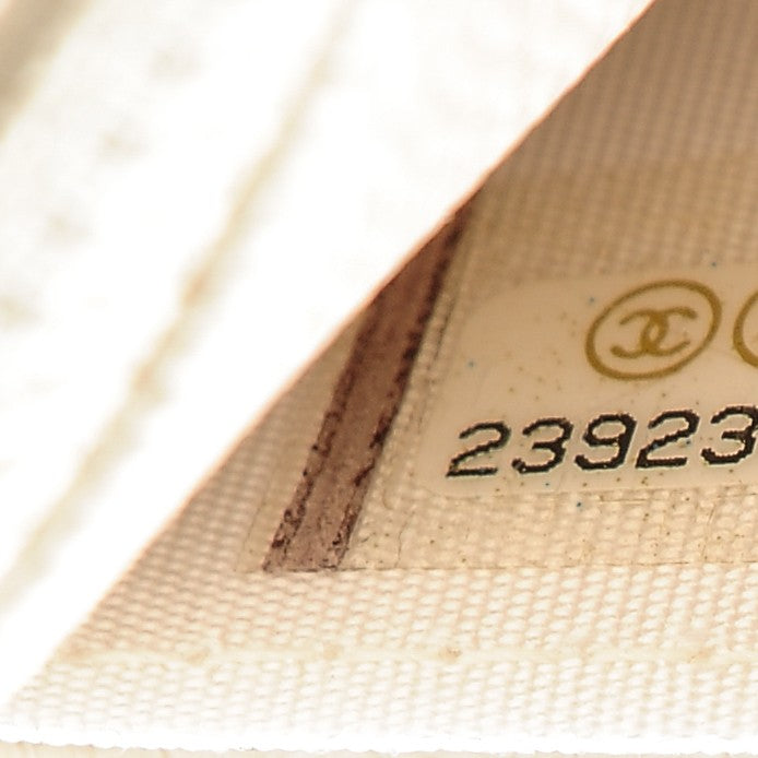 Caviar Quilted Boy Wallet On Chain WOC Ivory