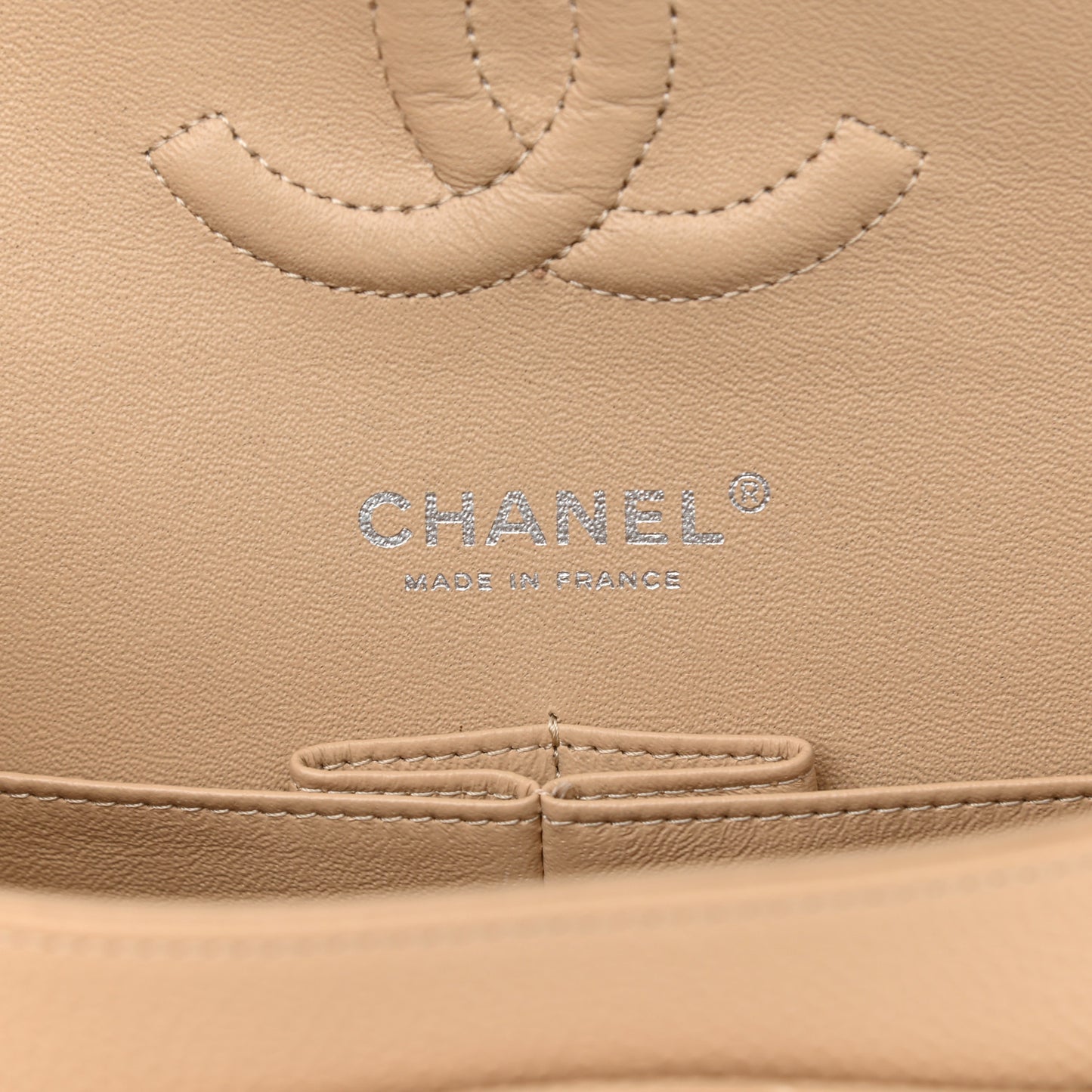 Caviar Quilted Medium Double Flap Beige Clair
