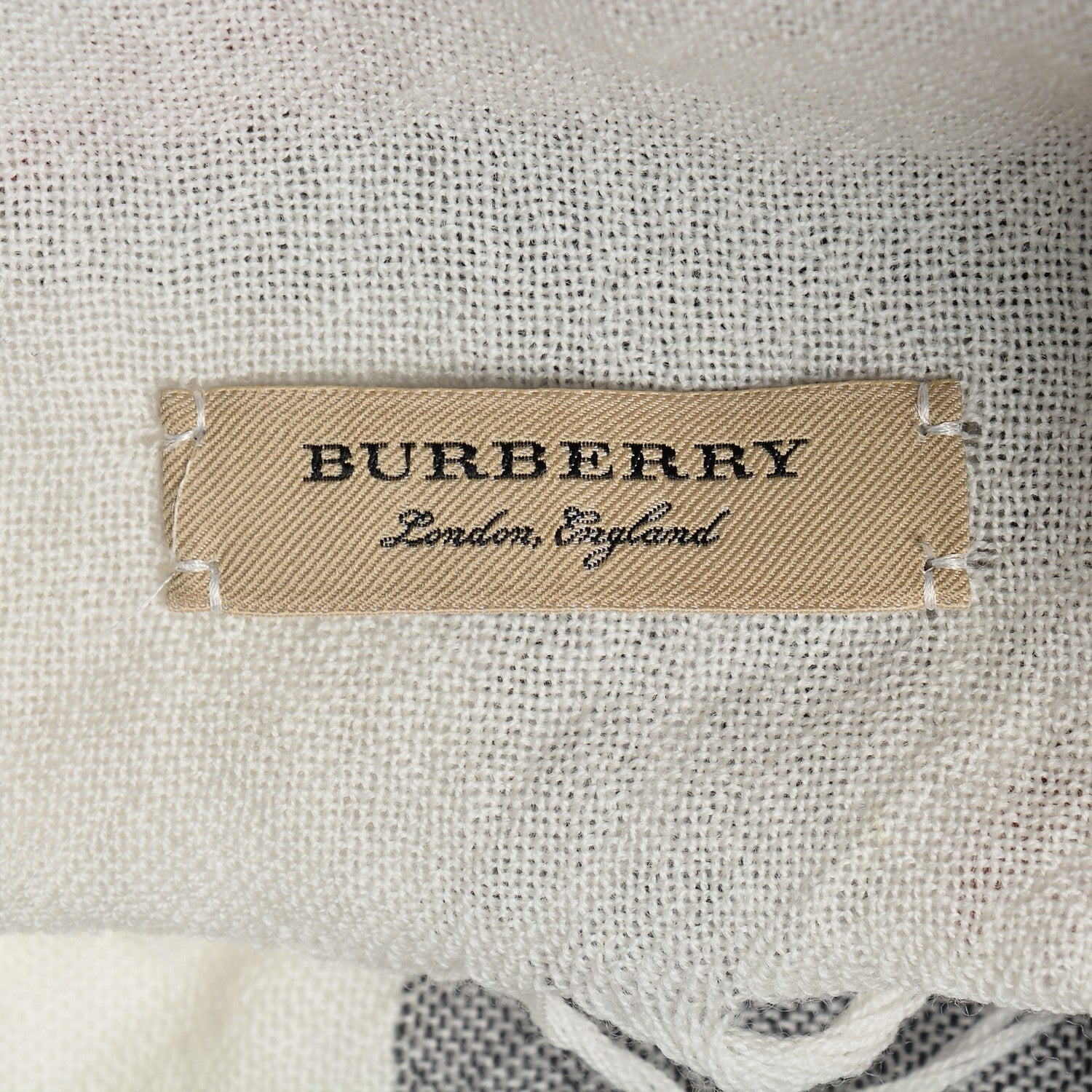 Burberry Merino Wool House Check Scarf 7 of 8