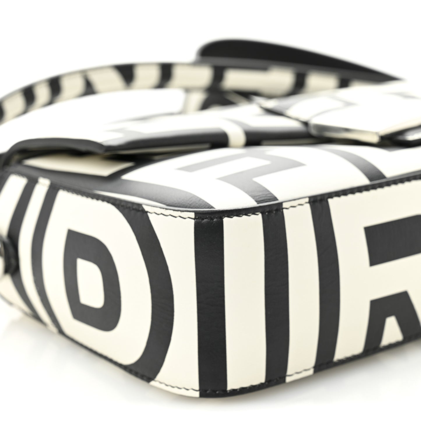 X MARC JACOBS Vitello Seta Logo Print Baguette White Black