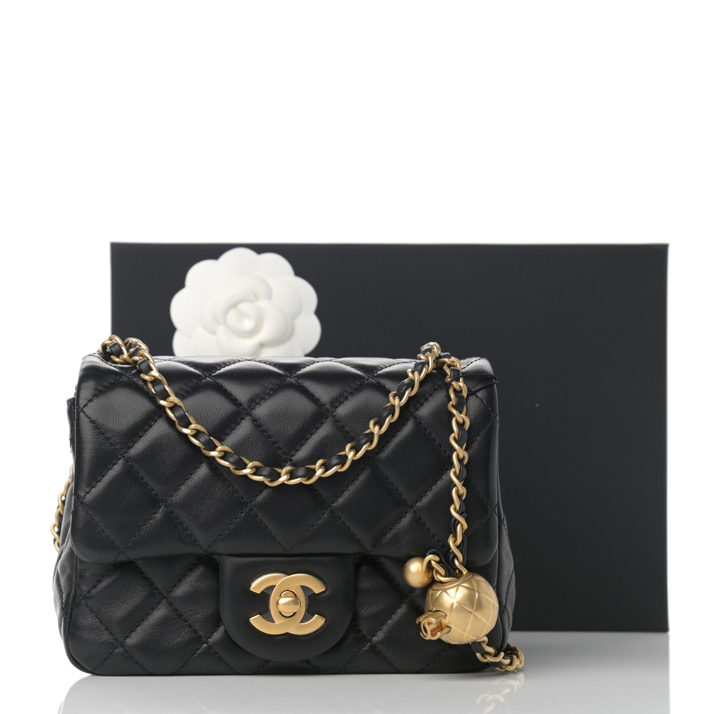 Lambskin Quilted Mini Pearl Crush Flap Black