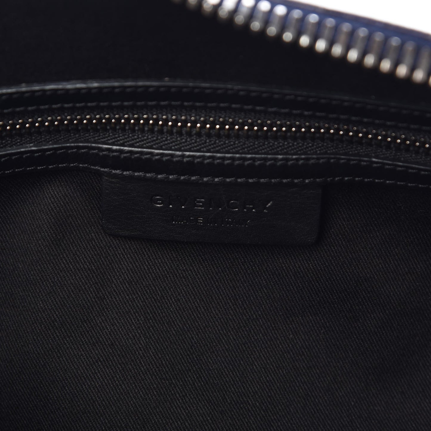 Calfskin Crocodile Embossed Medium Antigona Dark Blue