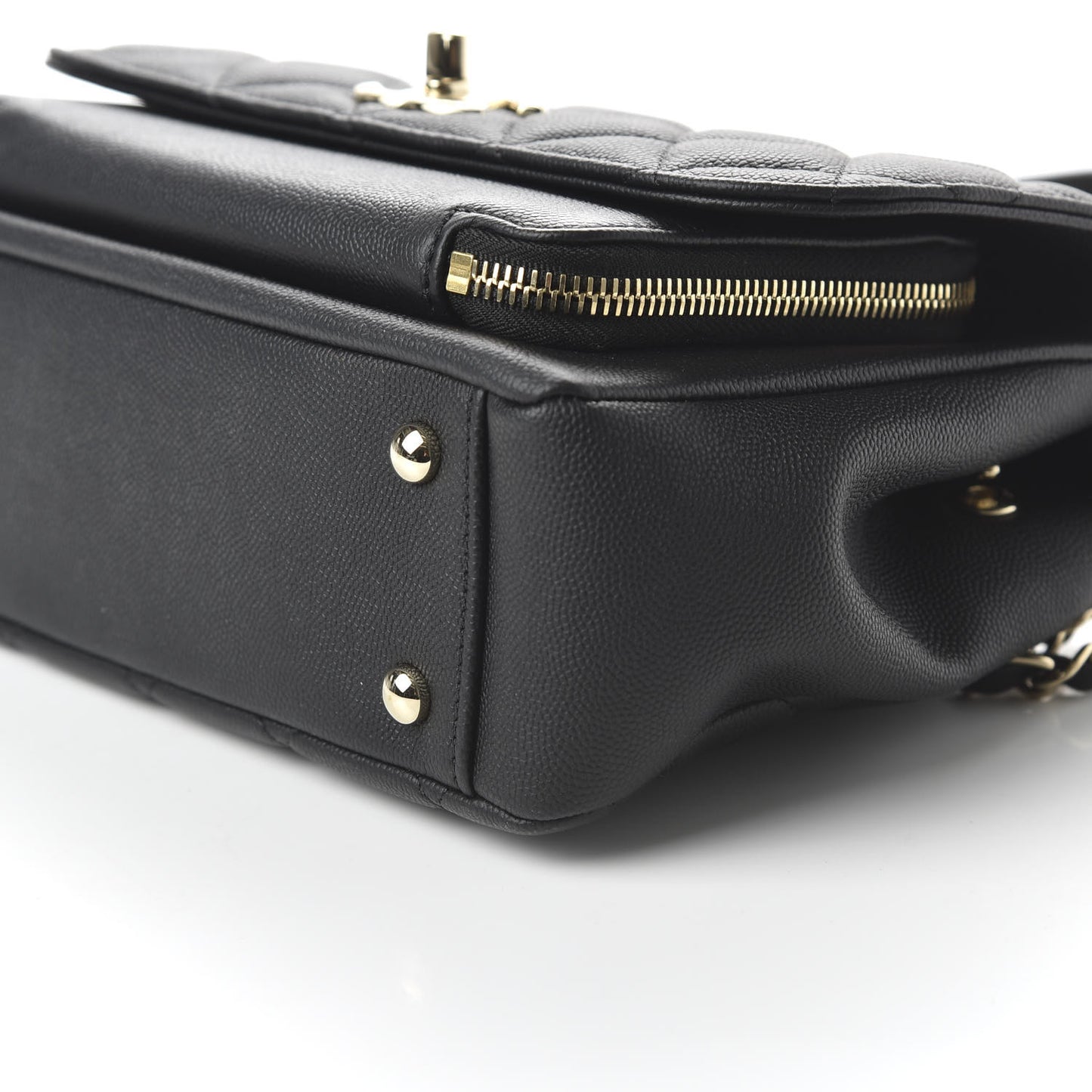 Caviar Quilted Medium Business Affinity Flap Black