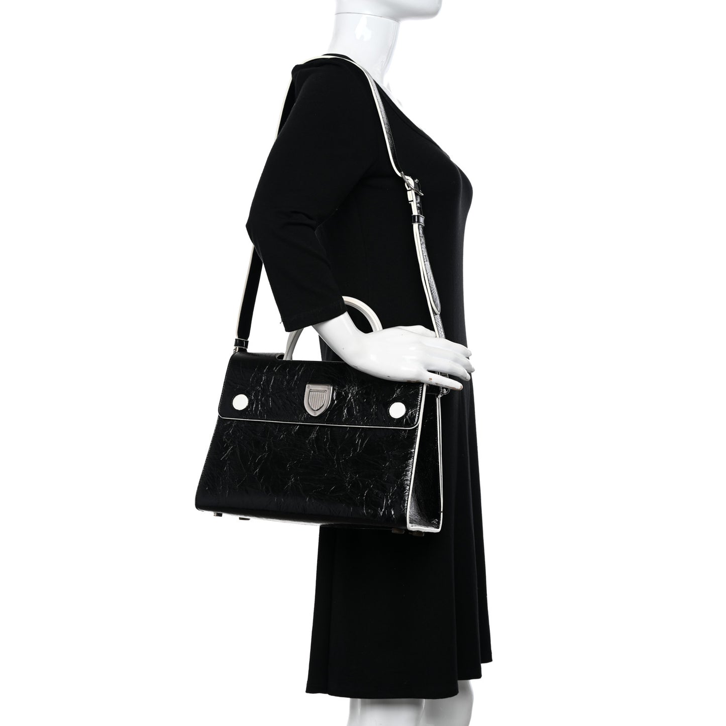 Crinkled Calfskin Medium Diorever Flap Black