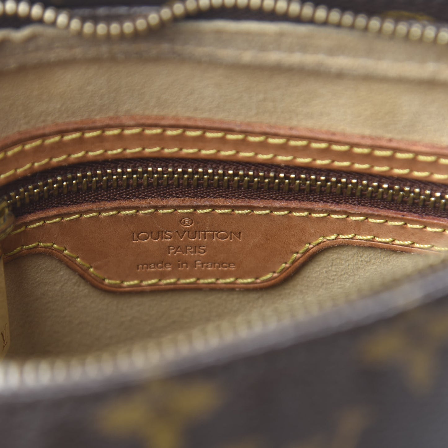 Monogram Looping MM