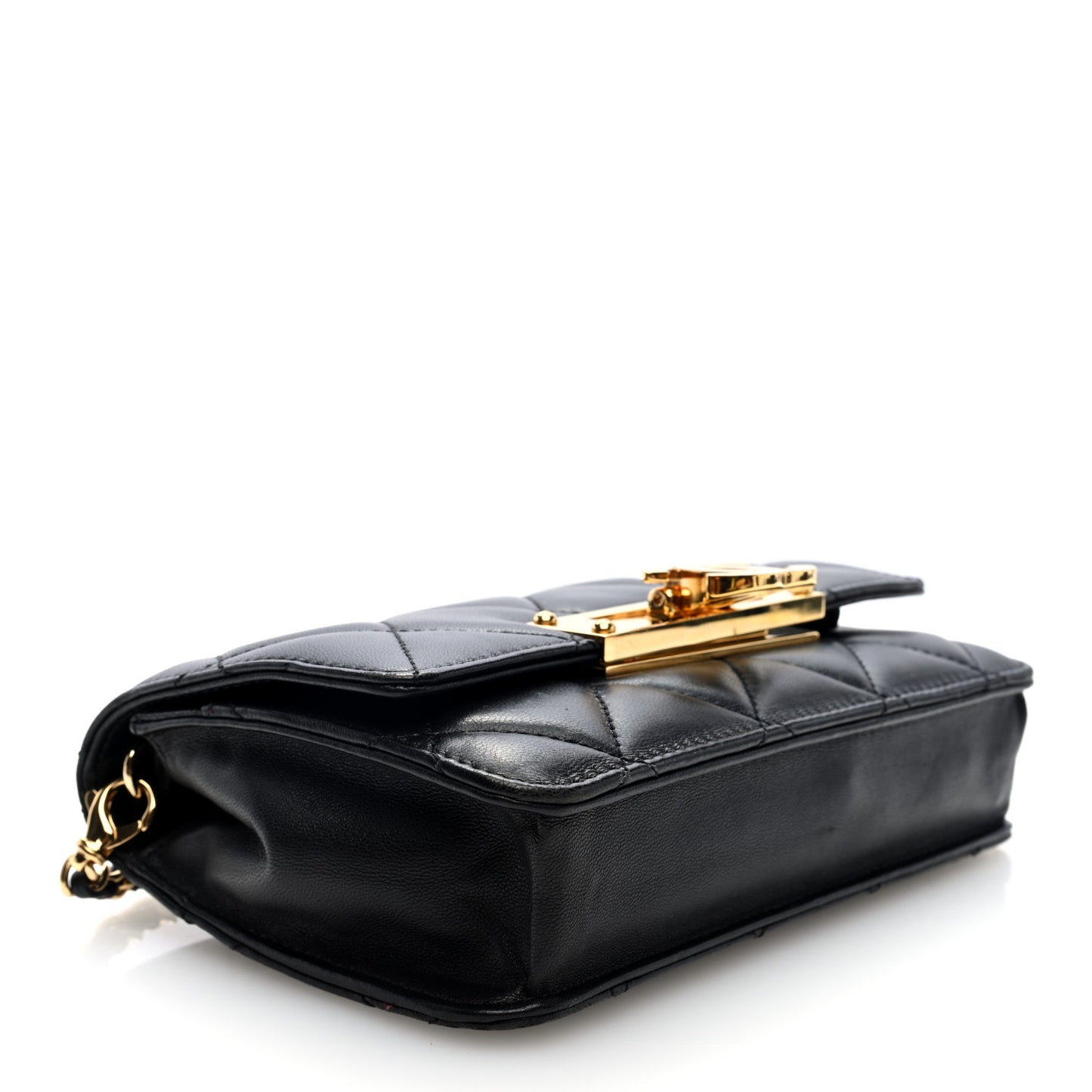 Lambskin Quilted Golden Class Wallet on Chain WOC Black
