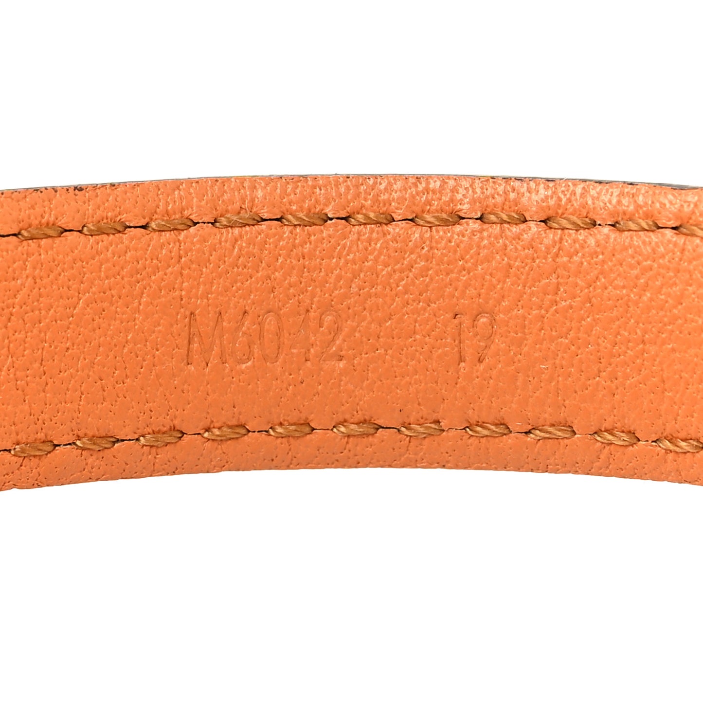 Monogram Essential V Bracelet 19