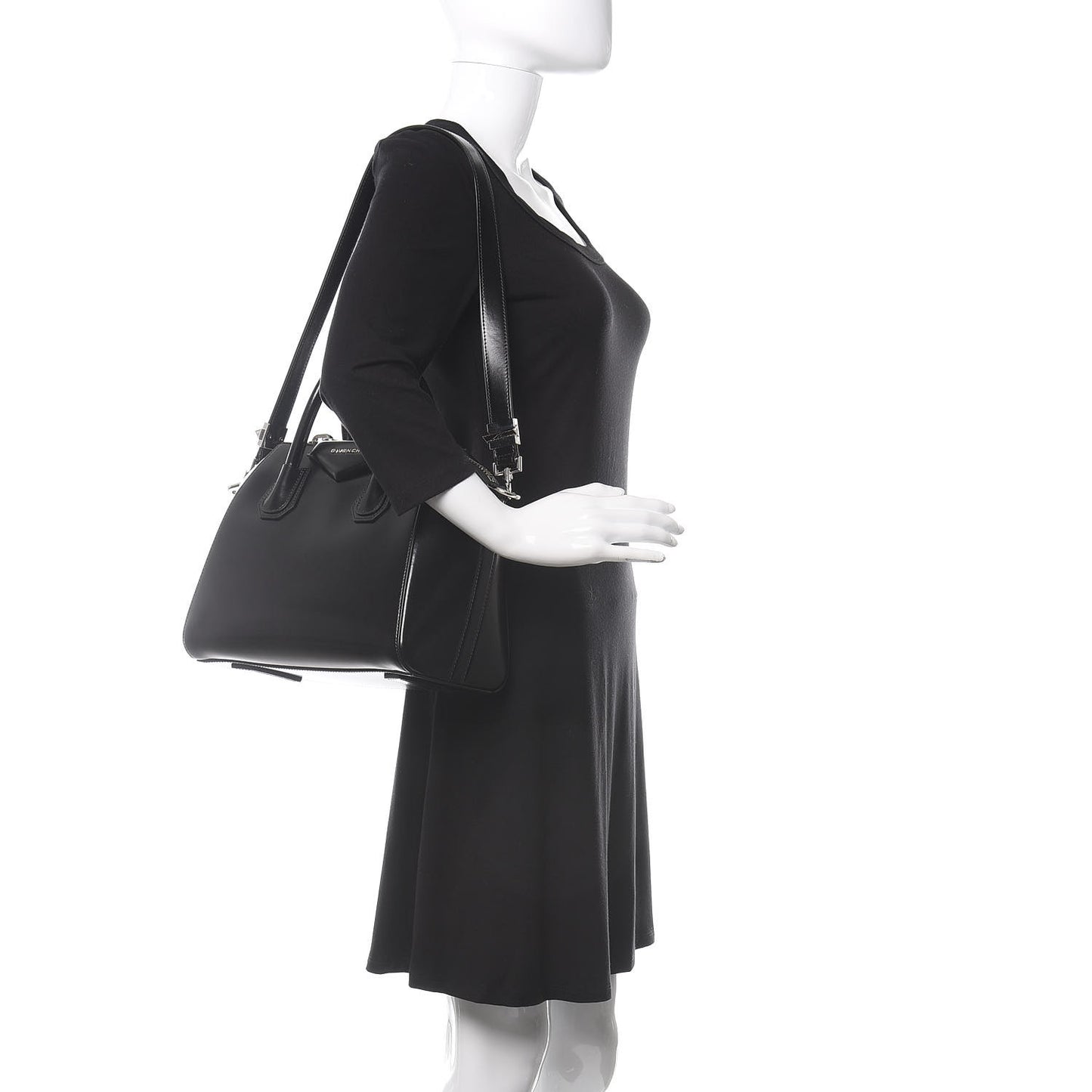 Shiny Lord Calfskin Small Antigona Black