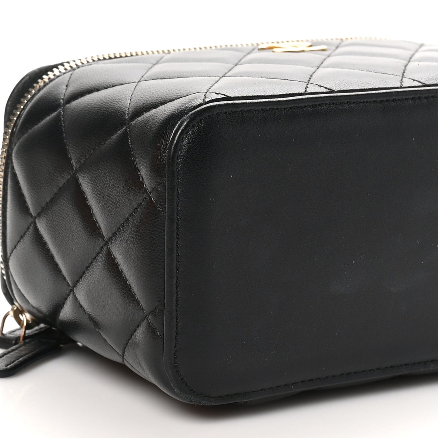 Lambskin Quilted Small Top Handle Vanity Case With Chain Black
