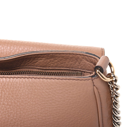 Gucci Pebbled Calfskin Medium Soho Flap Crossbody Camelia 14 of 25