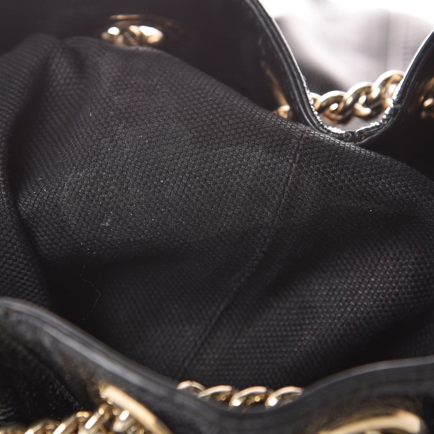 Patent Medium Soho Chain Shoulder Bag Black