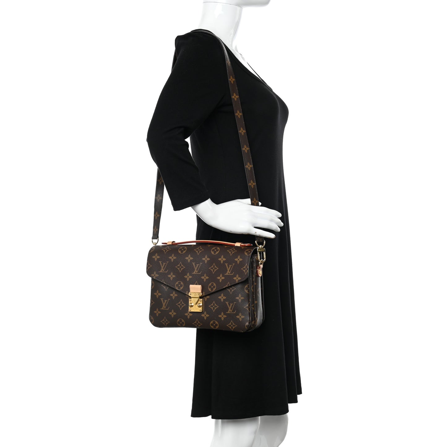 Monogram Pochette Metis