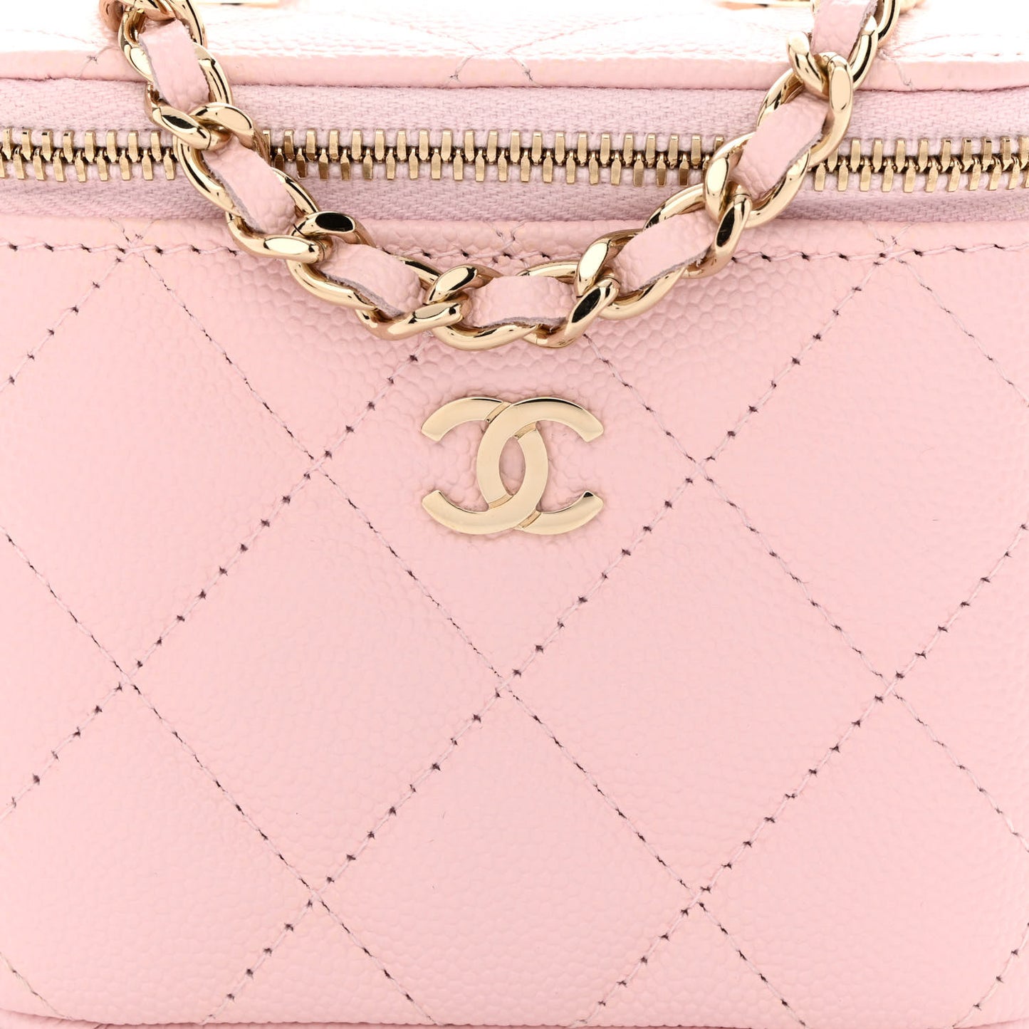 Caviar Quilted Mini Vanity Case With Chain Light Pink