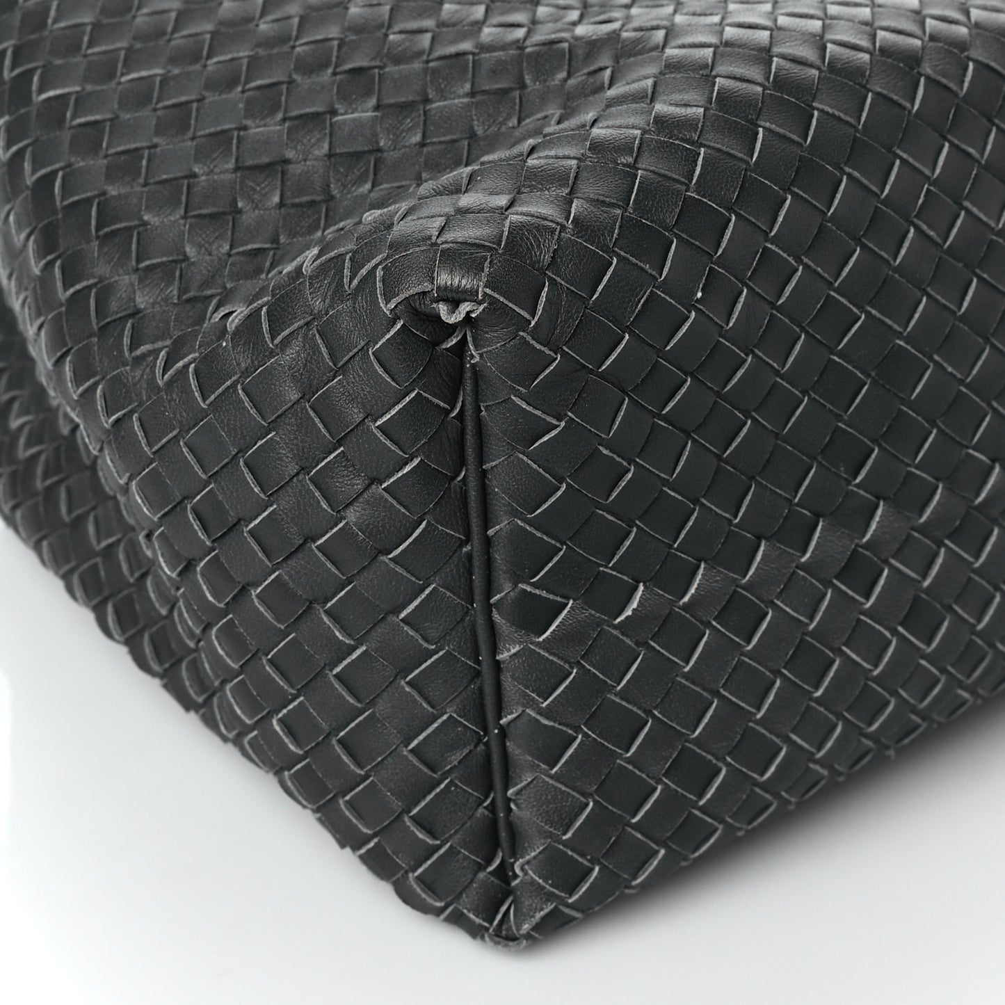 Nappa Intrecciato Sloane Hobo Ferro Gray