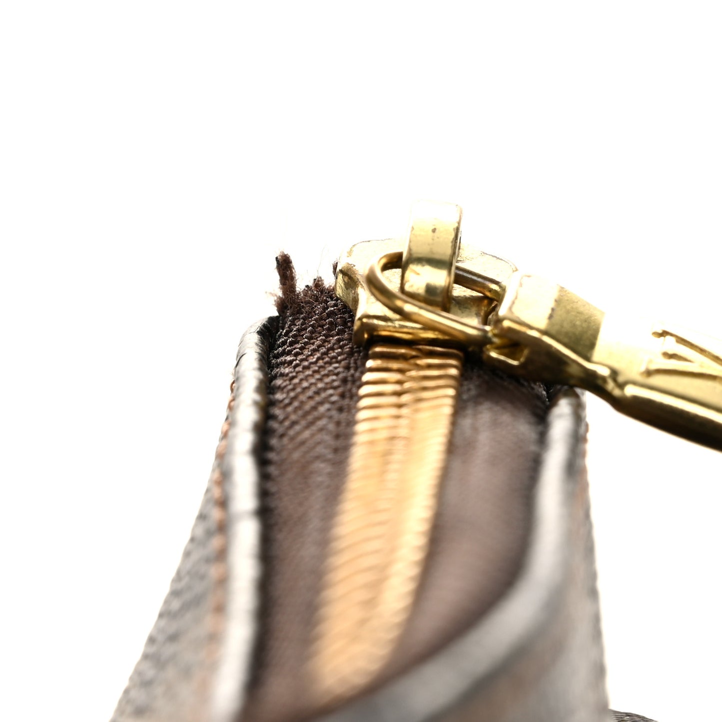 Damier Ebene Pochette Melville