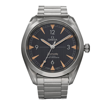 Omega Stainless Steel 40mm Railmaster Co-Axial Chronometer Automatic Watch Black 220.10.40.20.01.001 1 of 4
