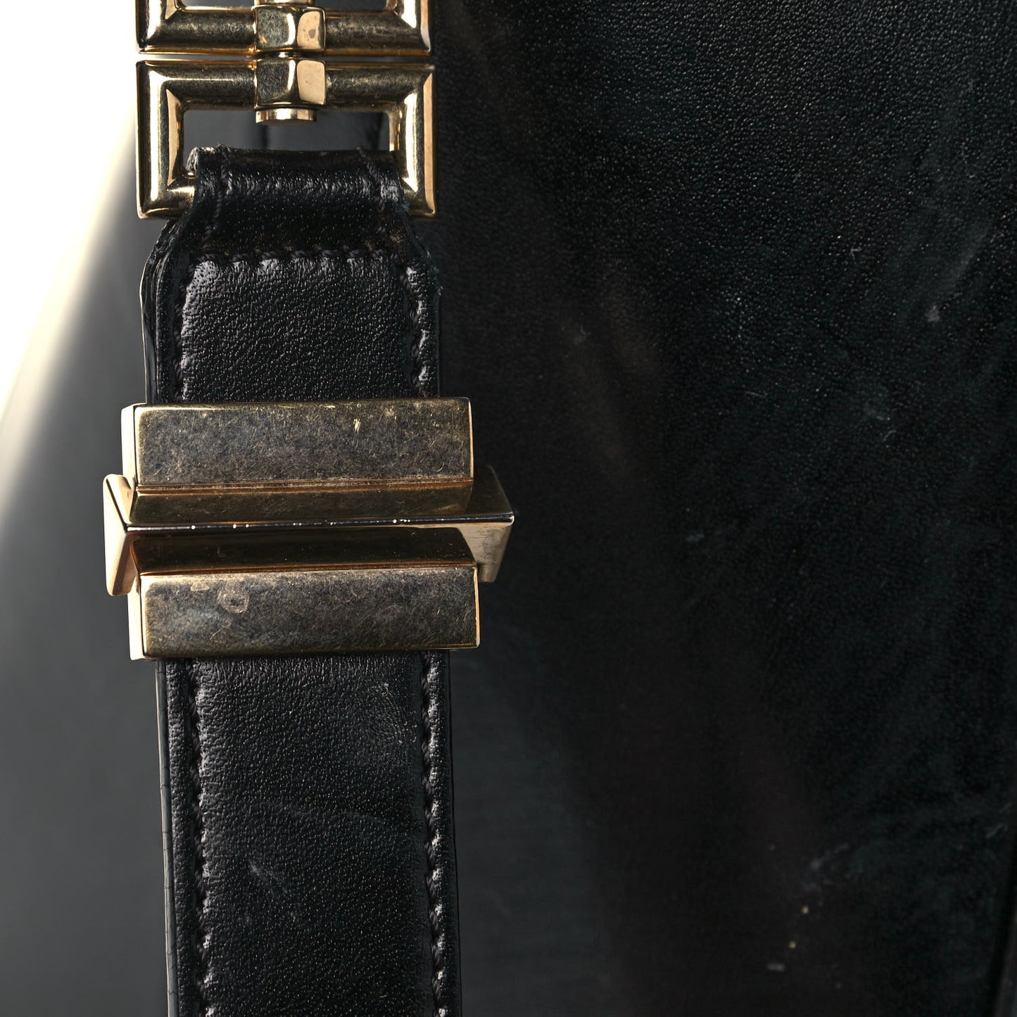 Shiny Lord Calfskin Medium Antigona Black