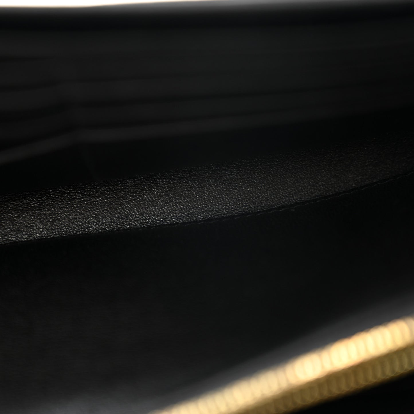 Shiny Alligator Constance Long Wallet Black