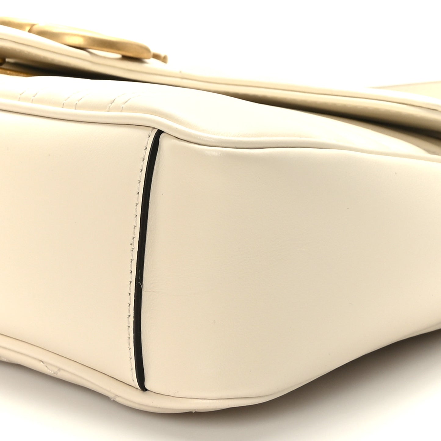 Calfskin Matelasse Small GG Marmont Shoulder Bag White