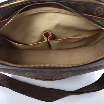 Louis Vuitton Monogram Reporter GM 5 of 17